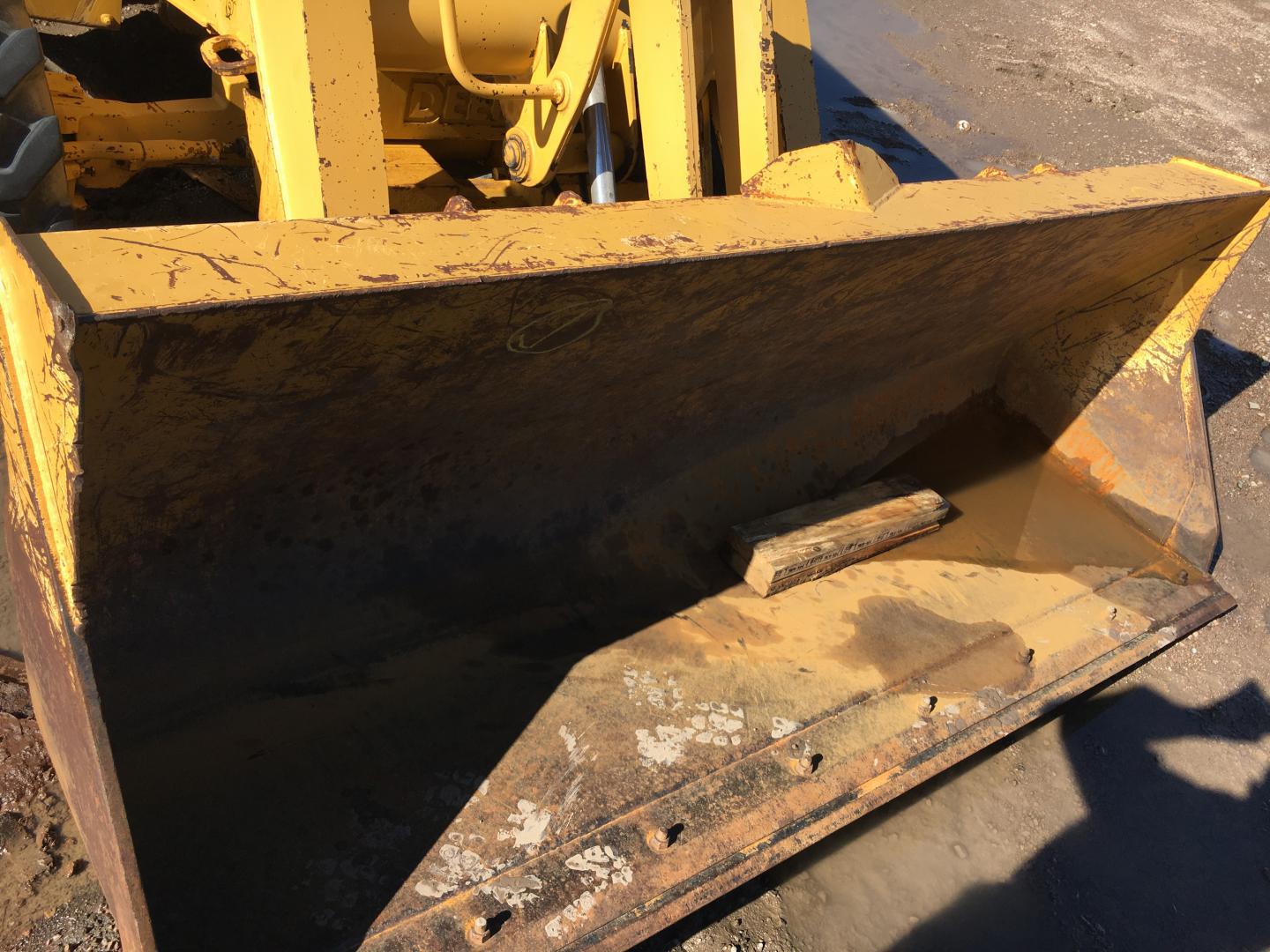 ./imagenes/INVOICE/2019/16900/RETROEXCAVADORA  PARA REFACCIONES 310SG (22).JPG